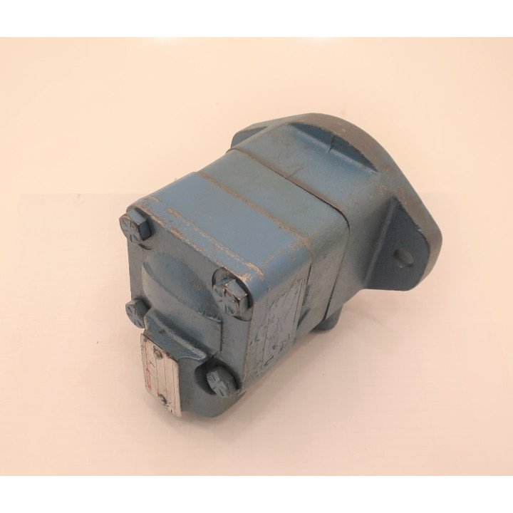 SVPV10-1P7P-1CL VANE PUMP