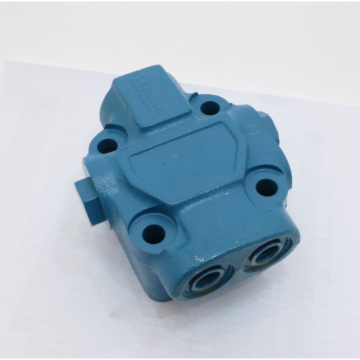V10P PRIORITY VALVE & RELIEF COVER