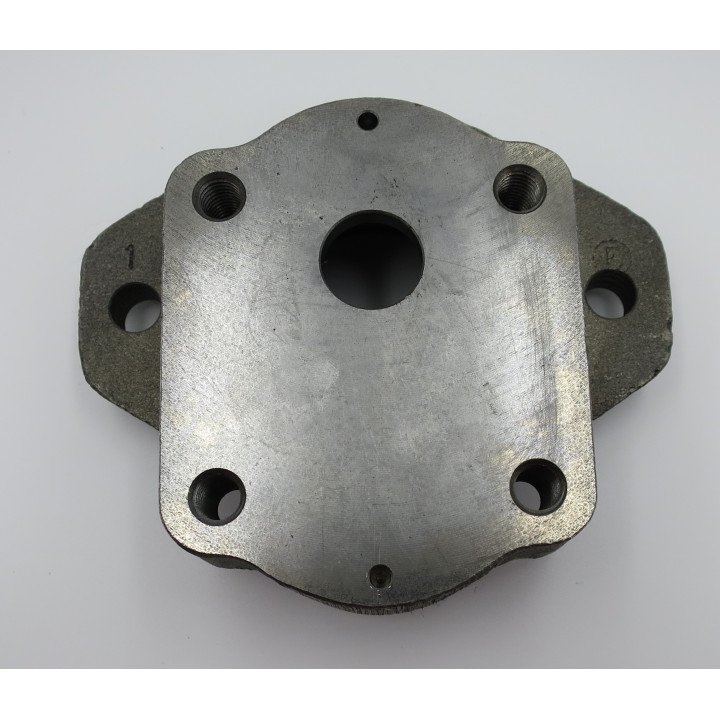 1PPX OUTRIGGER SAE A 2 B FLANGE