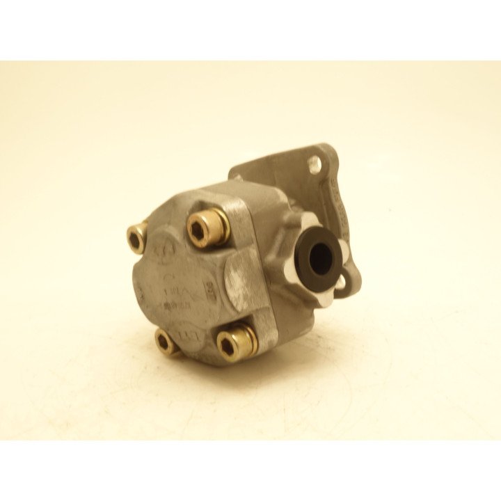 KP05 4.0 CC/REV HYDRAULIC GEAR PUMP