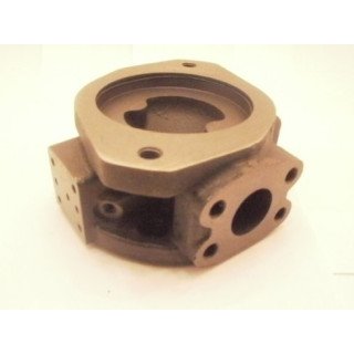 MA10V028 SAE B R/H THRU-DRIVE UNC