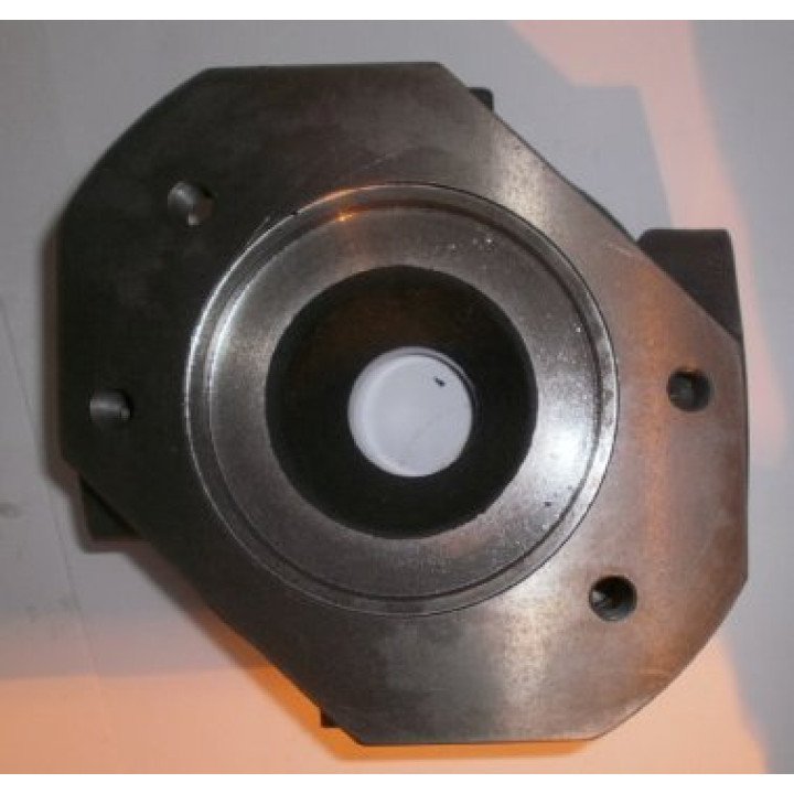 MA10V045 SAE B R/H THRU-DRIVE UNC