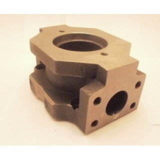 MA10V045/52 SAE A R/H THRU-D UNC
