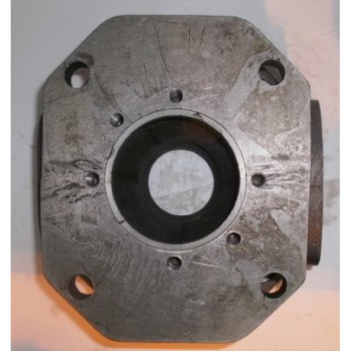 MA10V100 SAE A R/H THRU-DRIVE UNC