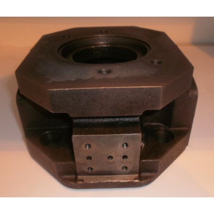 MA10V100 SAE B R/H THRU-DRIVE UNC