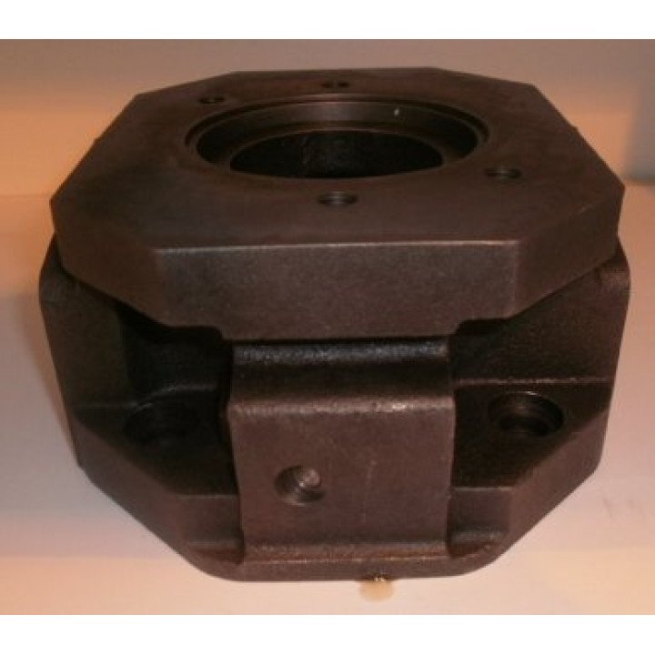 MA10V100 SAE B R/H THRU-DRIVE UNC