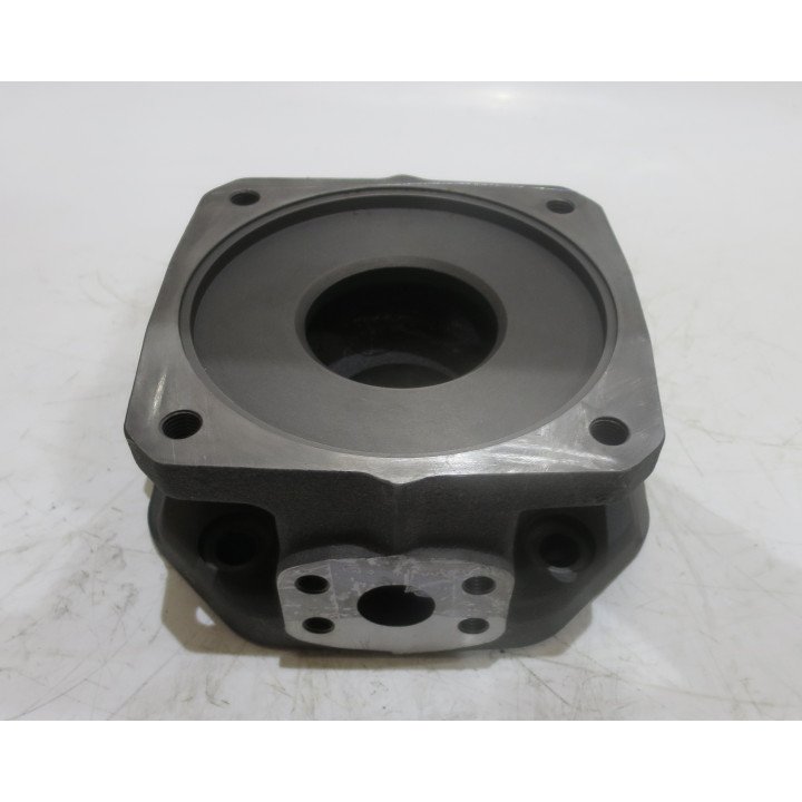 MA10V140 SAE D 4 BOLT R/H THR-D MET