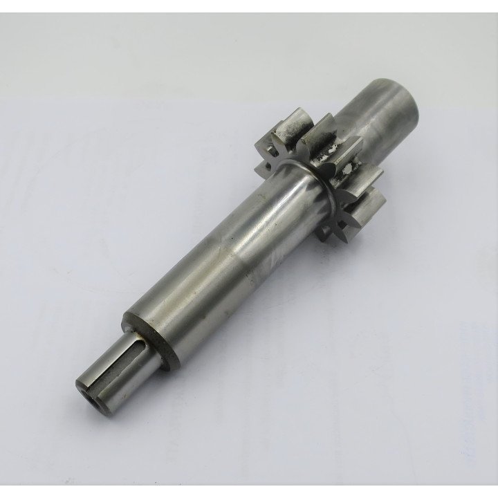R4 FRONT DRIVE GEAR:CODE E - 5/8SAE