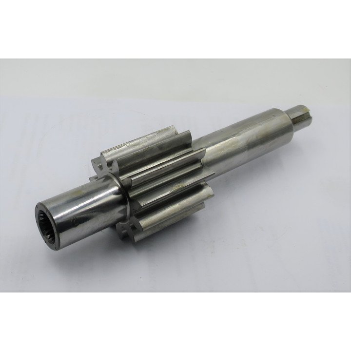 R4 FRONT DRIVE GEAR:CODE E - 5/8SAE