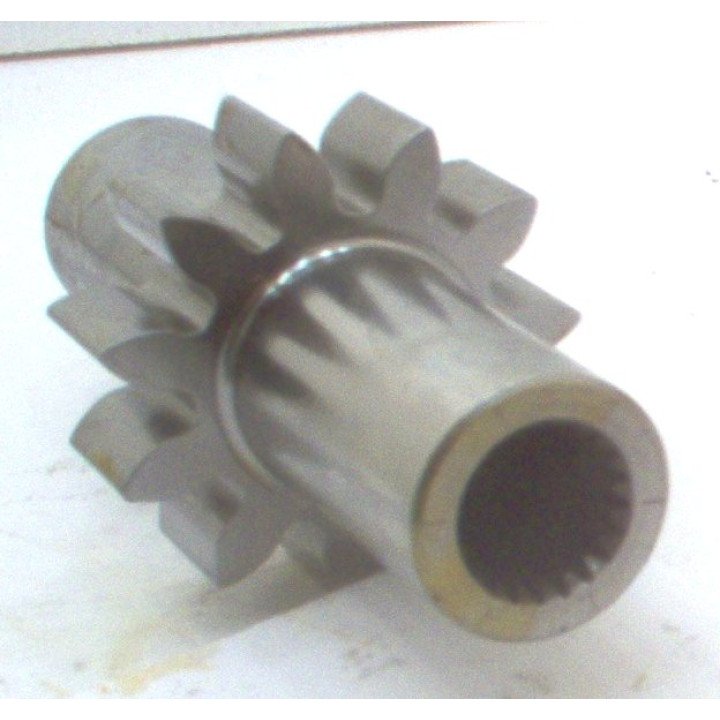 R4 INTERMEDIATE DRIVE GEAR