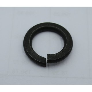 S17 M12 / FLAT WASHER  / 8.8