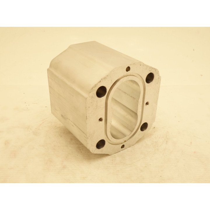 SNP2 22CC/REV SINGLE PUMP 82MM BODY