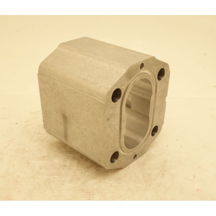 SNP2 22CC/REV REAR PORT 82MM BOD