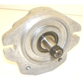 SNP2 SAE 1:8 T ON ''S'' TYPE FLANGE