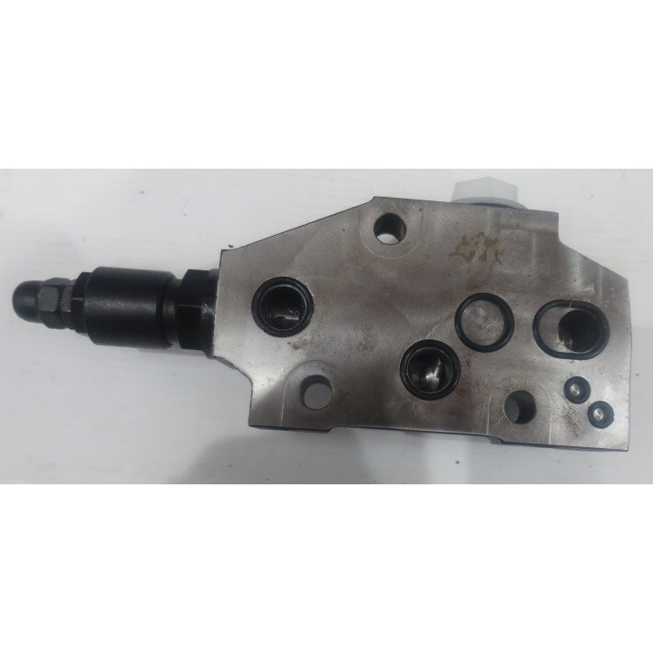 V5-60 TOP INLET COVER C/W RV