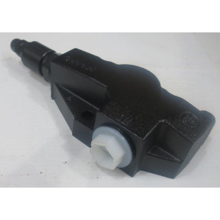 V5-60 ELEC 1/2 INL TOP COV C/W RV