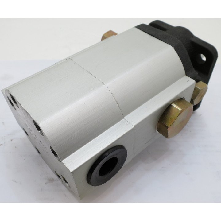 16 US GPM @ 3600  GC HI-LOW CI G PM