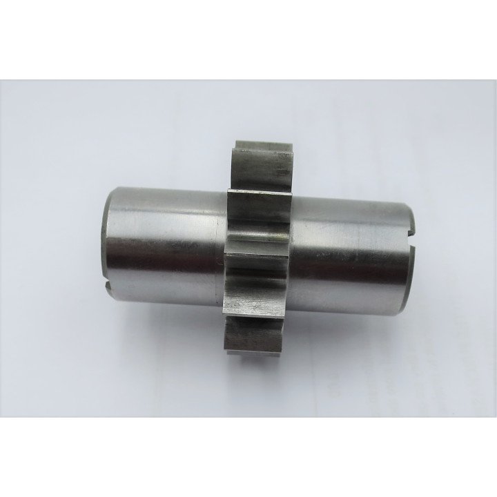 S12 6CC CENTER DRIVE ***