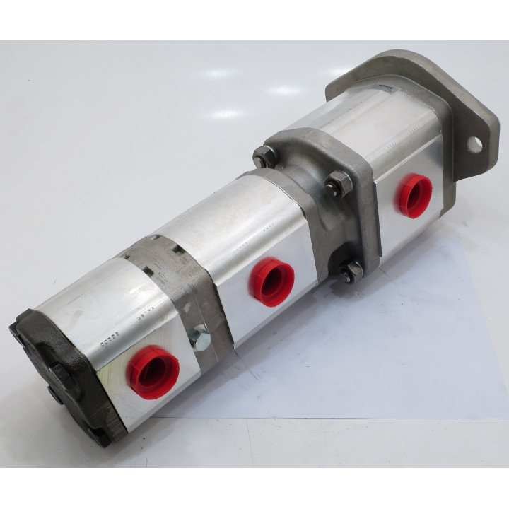 TRIPLE HYDRAULIC GEAR PUMP *
