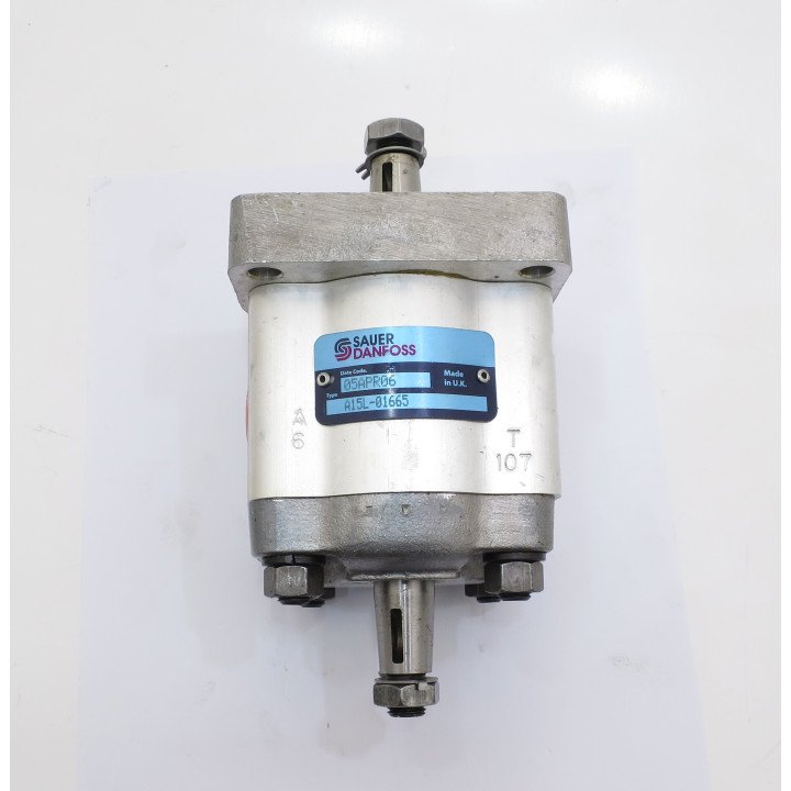DENNIS 650508 HYDRAULIC GEAR PUMP