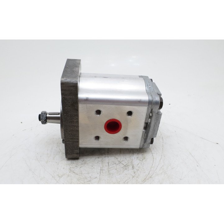 A31.5L KOMATSU  FOREST PUMP 36848