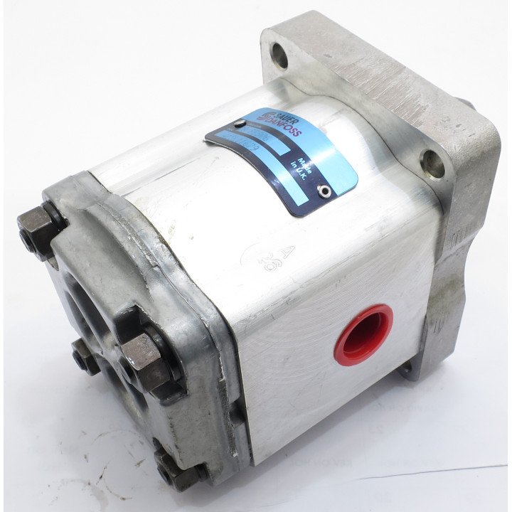 A15L STEERING HYDRAULIC PUMP 11679