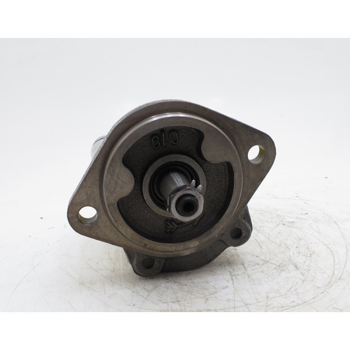 A8.1L 31932 HYDRAULIC GEAR PUMP