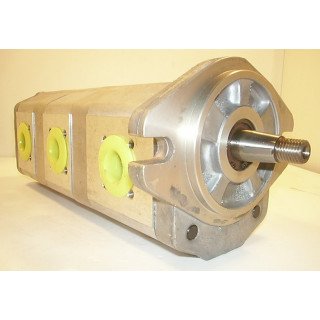 DANFOSS TRIPLE HYDRAULIC GEAR PUMP