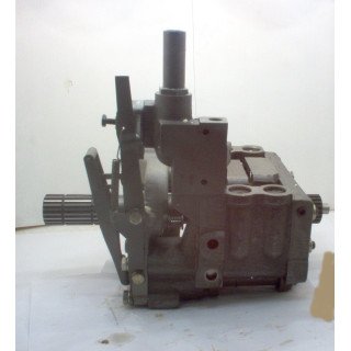 MF 550 YOKE PUMP    1683301M92