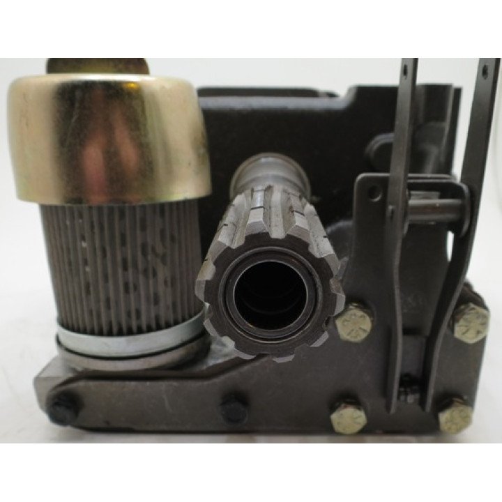 MF SCOTCH YOKE PUMP 1684582M92