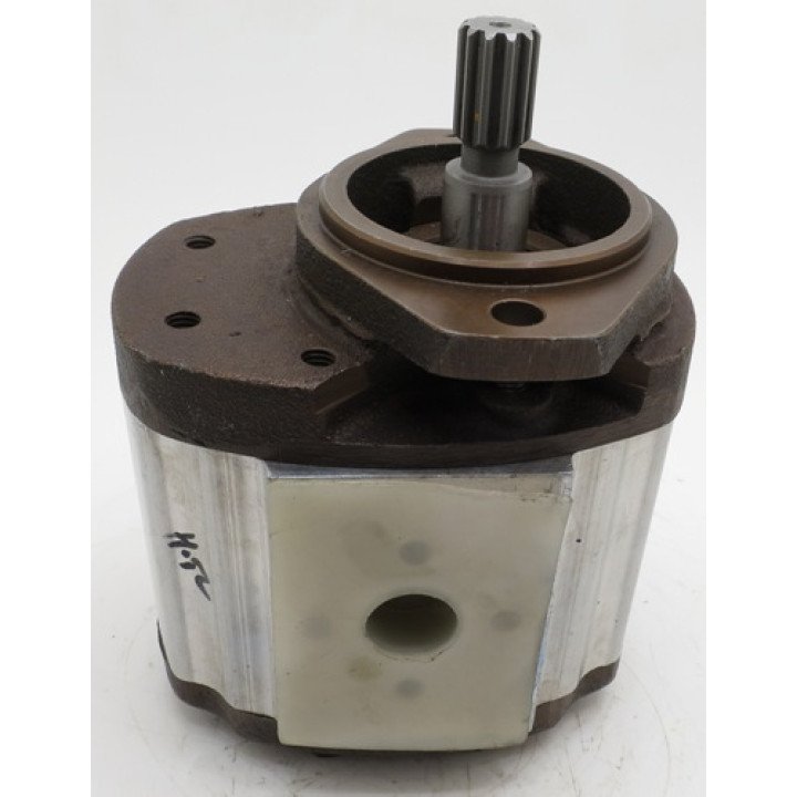 MF 40 MAIN PUMP (DOWTY) 09264