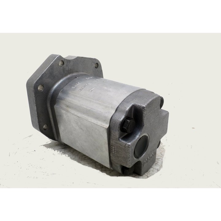 1PX230C HYDRAULIC PUMP  X8426D
