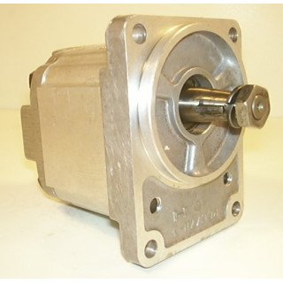 1MR009C 8305 HYDRAULIC PUMP 65756