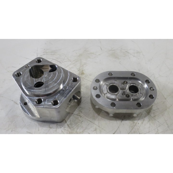 BODY AND FRONT PLATE C/W BUSHES