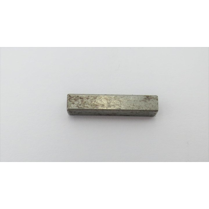 SQUARE KEY (1/8x1/8x.650)